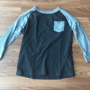 Kids long sleeve t shirt size 6